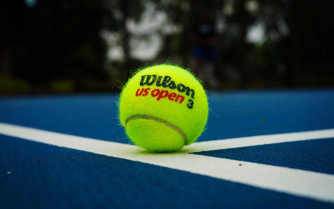 How to Pick the Right Toss for Your Tennis Serve